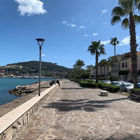Casetta Blue House Gaeta Via Dell'Indipendenza Bagian luar foto