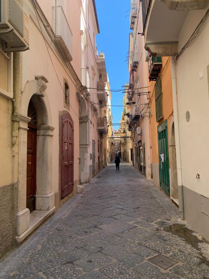 Casetta Blue House Gaeta Via Dell'Indipendenza Bagian luar foto