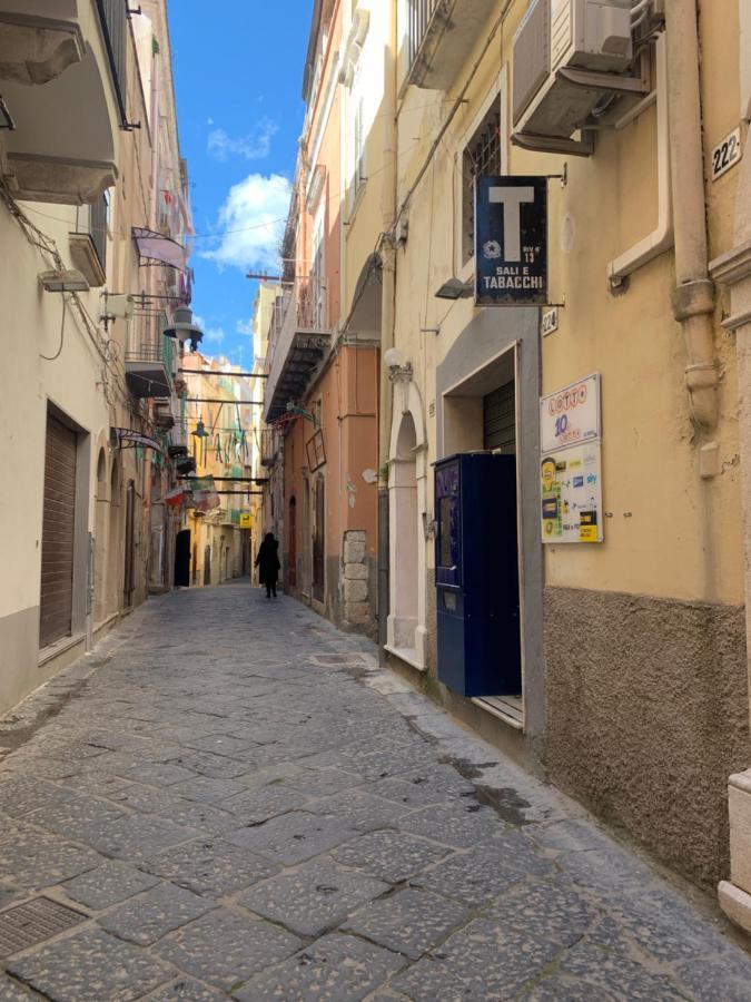 Casetta Blue House Gaeta Via Dell'Indipendenza Bagian luar foto